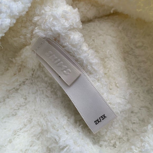 SKIMS Tank Top! Retail $52 - Picture 5 of 7